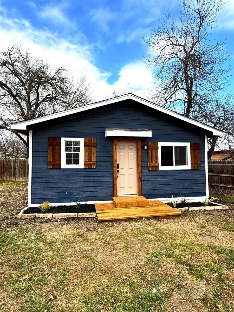 1848 W Bridge St, New Braunfels, TX 78130 - #2