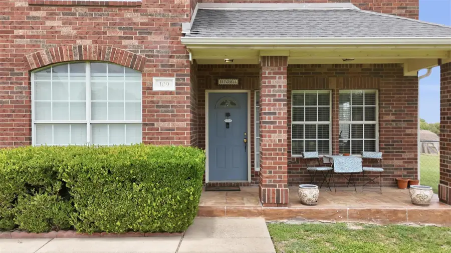 109 Morningside Cir, Hutto, TX 78634 - #2