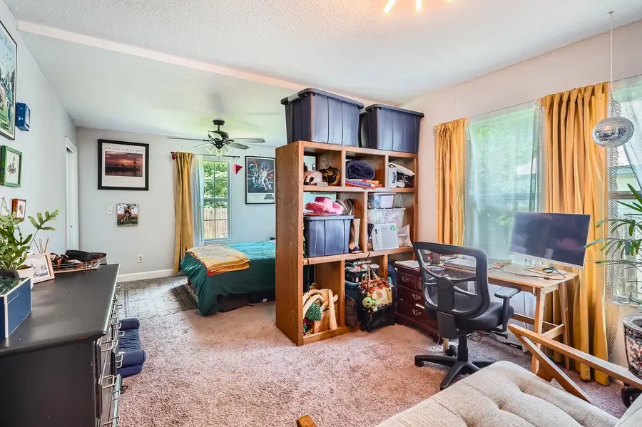 5605 Tura Ln, Austin, TX 78721 - Image #3