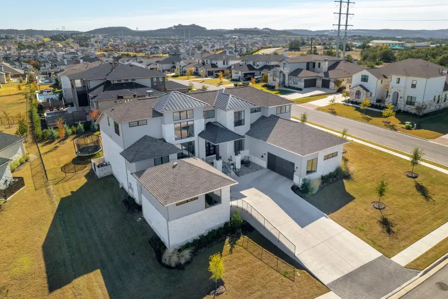 901 Bristol Creek Bnd, Lakeway, TX 78738 - Image #3