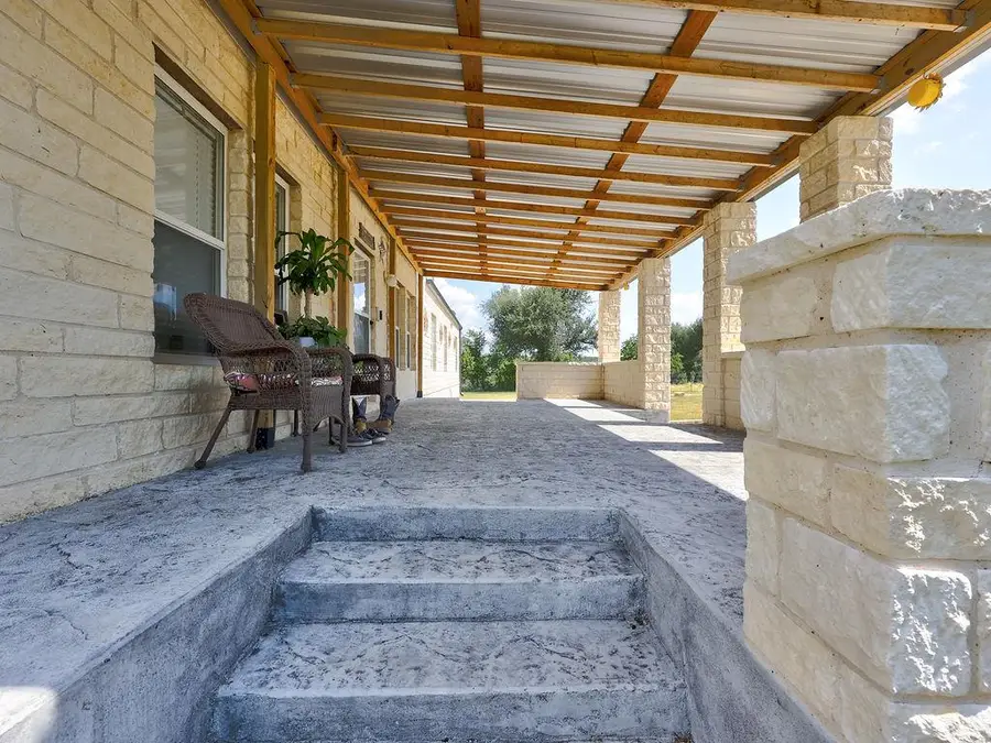 19645 Buttermilk Ln, Salado, TX 76571 - Image #2