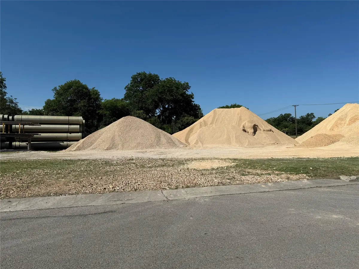 713 E Avenue E, Temple, TX 76501 - Image #1