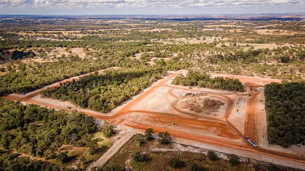 146 Las Cimas Dr, Elgin, TX 78621