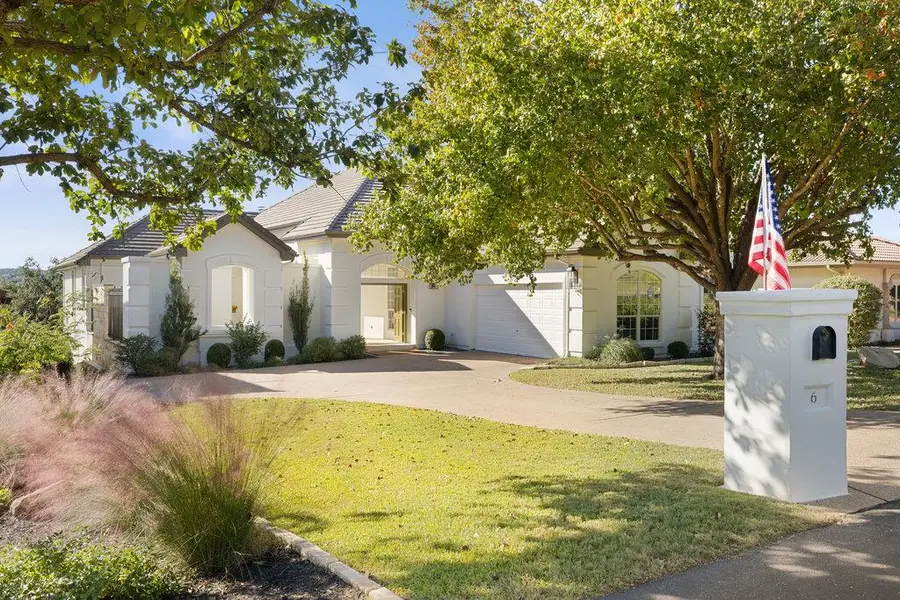 6 Radnor Dr, The Hills, TX 78738 - Image #2