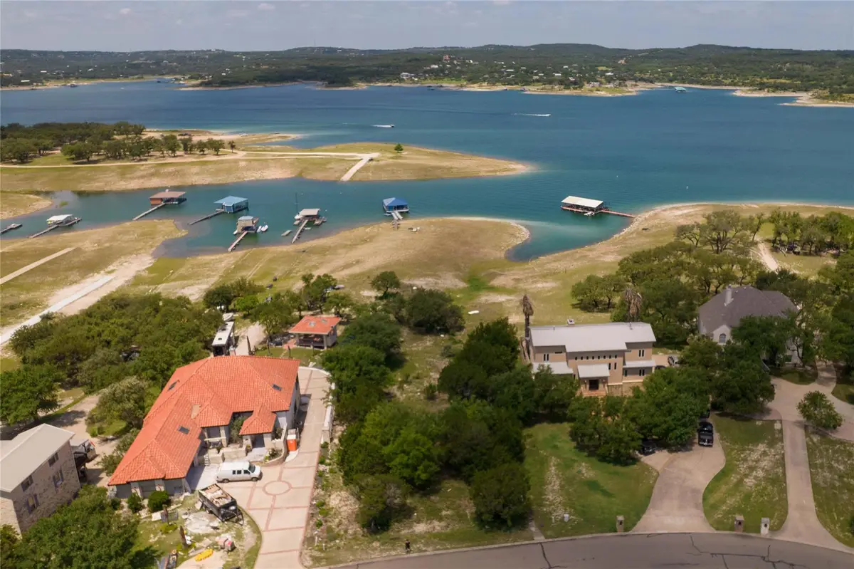 518 Deckhouse Dr, Lago Vista, TX 78645 - Image #1