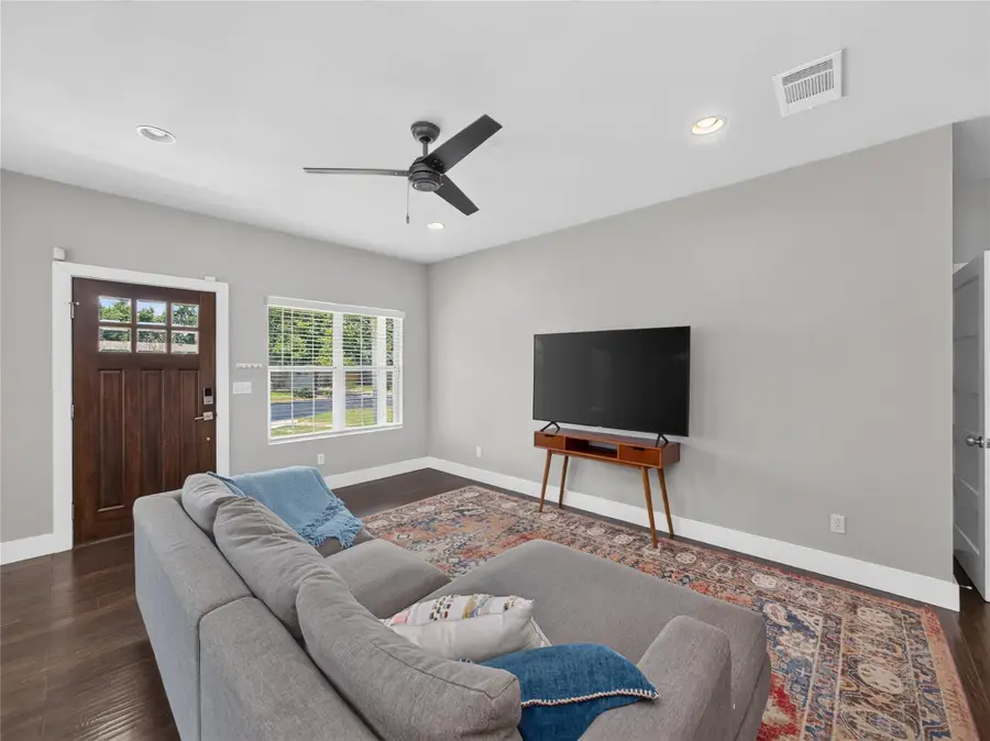 4504 Kitty Ave, Austin, TX 78721 - #3