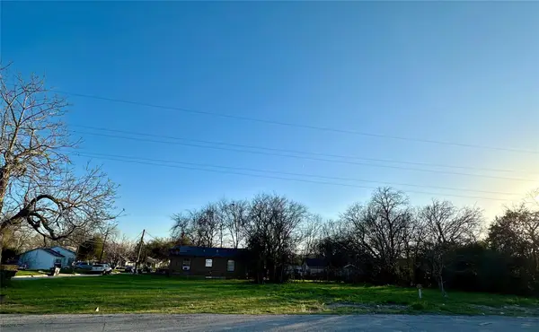 1002 S 24th St, Temple, TX 76501