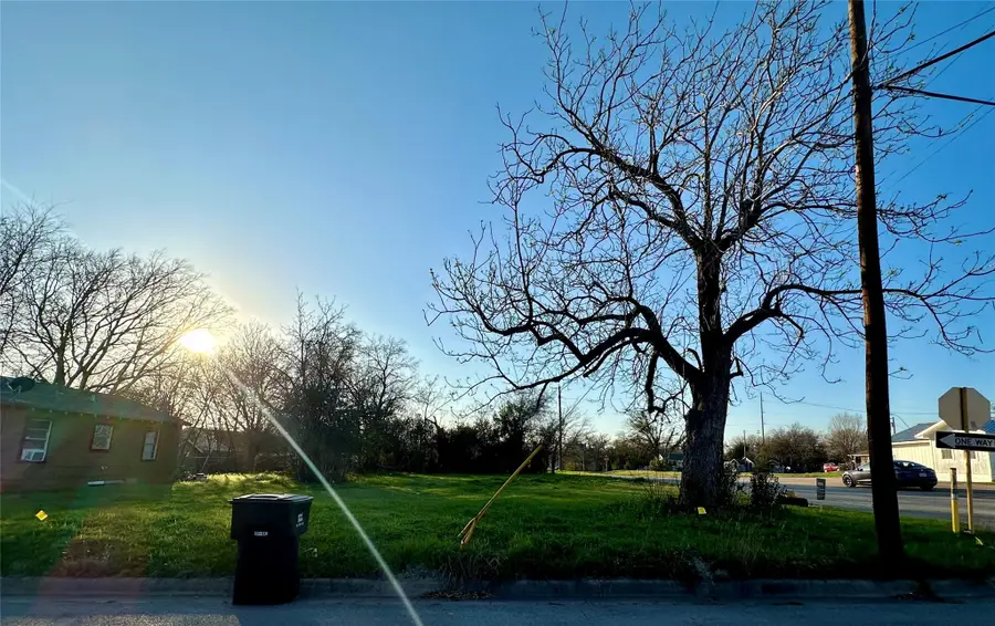 1002 S 24th St, Temple, TX 76501 - Image #2