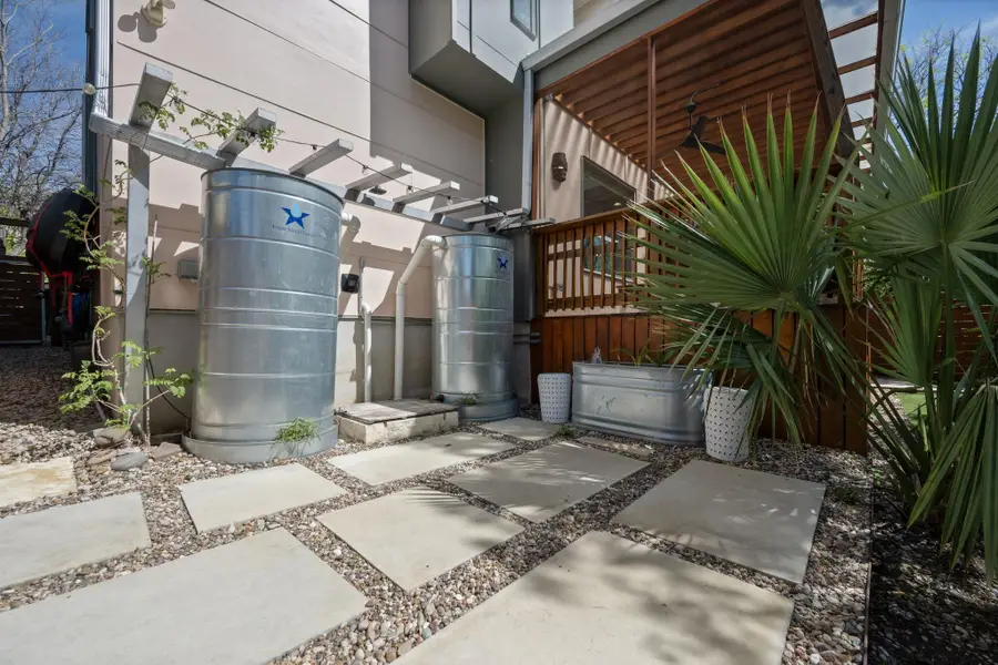 1903 E 17th St #A, Austin, TX 78702 - #2