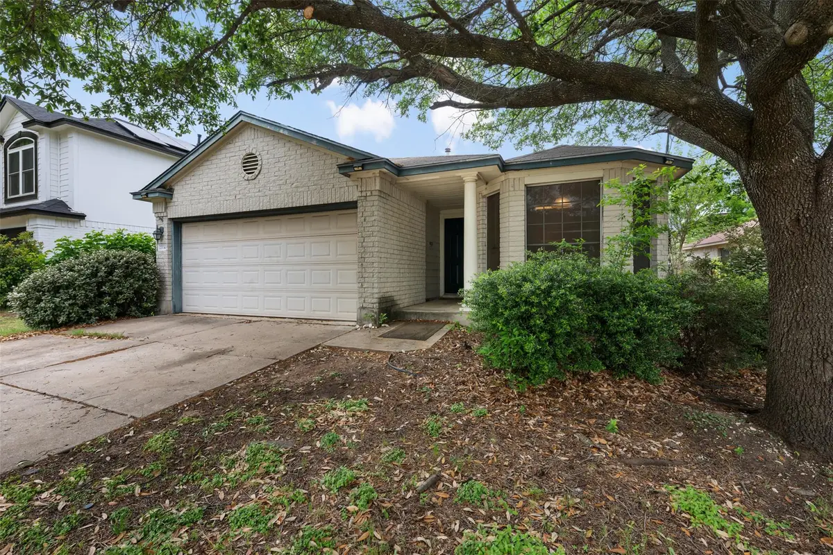 1704 W Pflugerville Pkwy, Round Rock, TX 78664 - #1