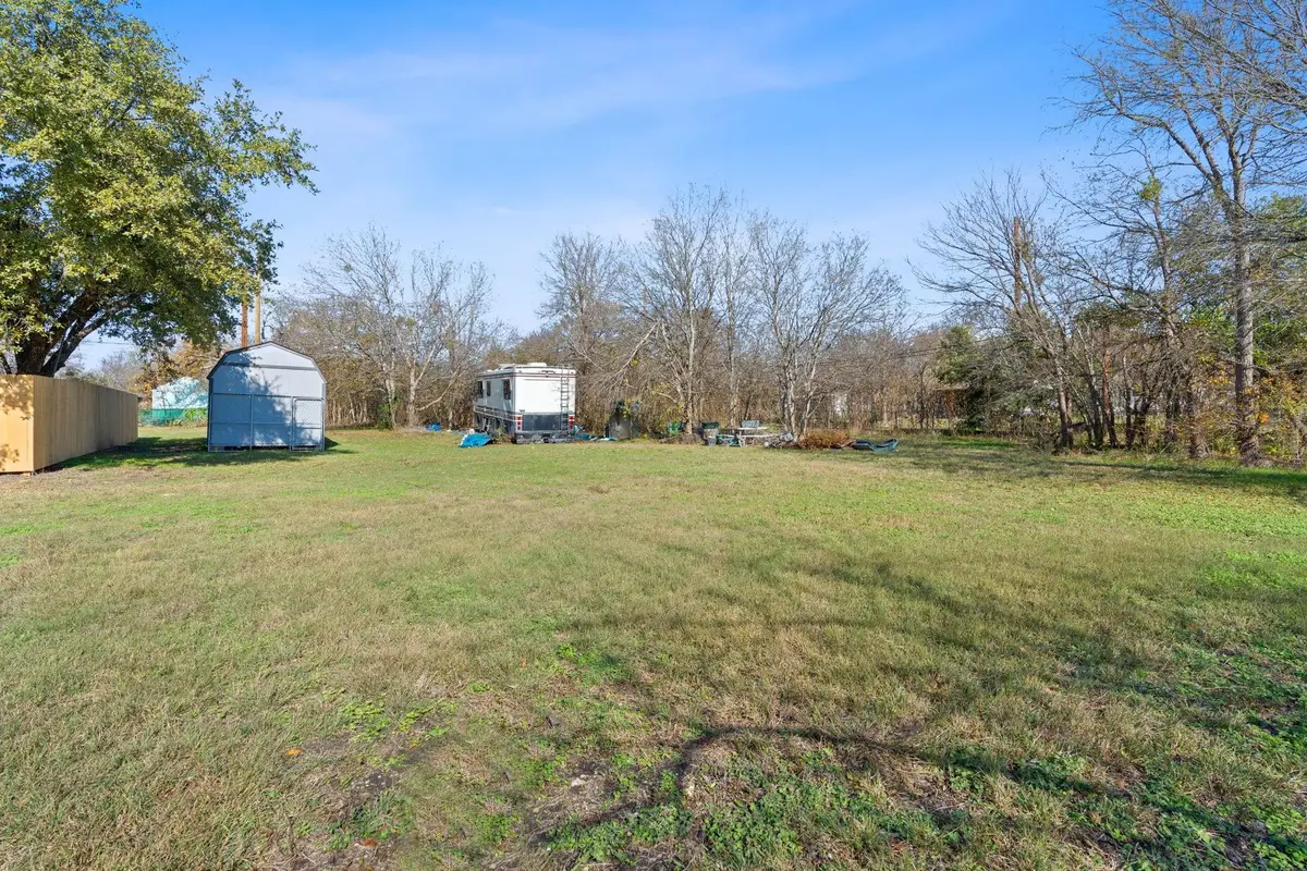 842 Kimbro St, Taylor, TX 76574 - Image #1