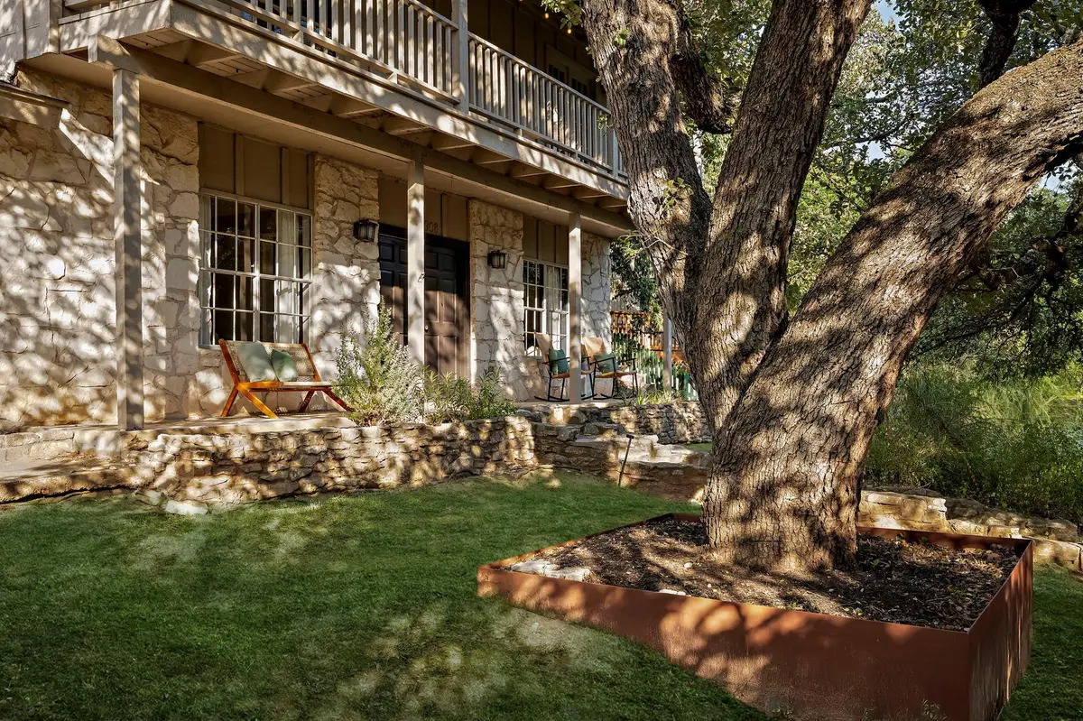 3908 Knollwood Dr, Austin, TX 78731 - Image #1