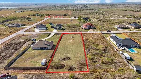 154 Burrobrush St, Niederwald, TX 78640
