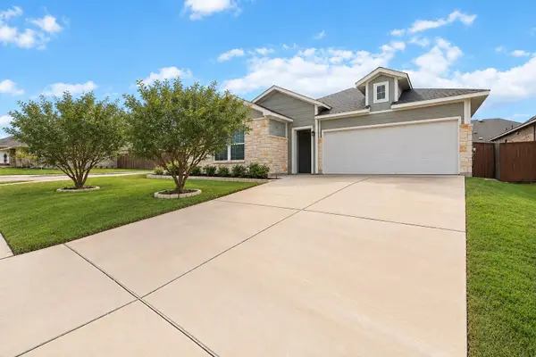 10900 American Mustang Loop, Manor, TX 78653