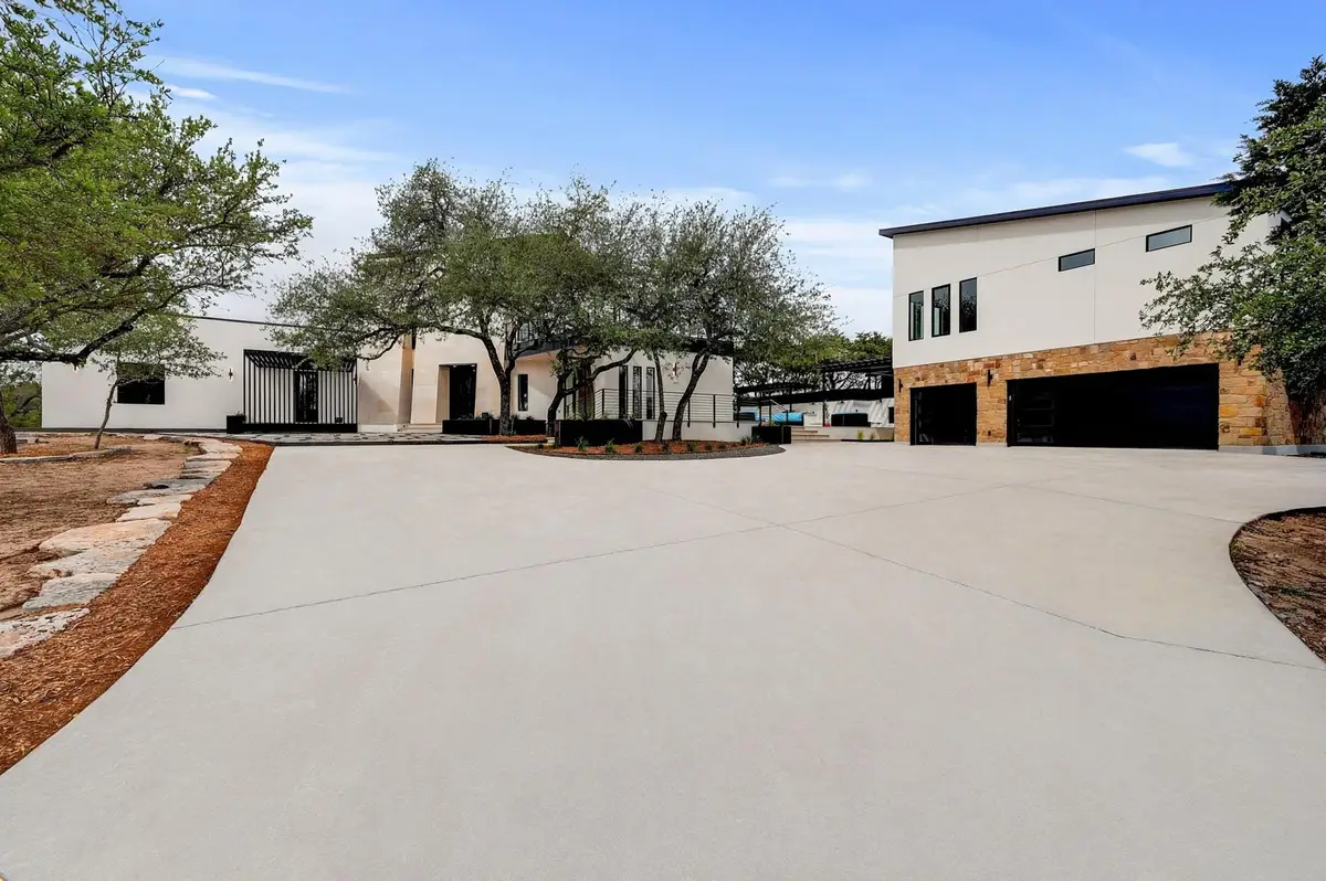 700 Rancho Grande Dr, Wimberley, TX 78676 - #1