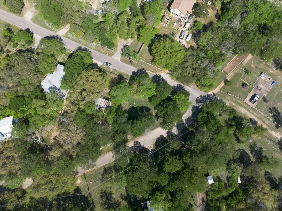 17709 Sandy Ln, Jonestown, TX 78645 - Image #2