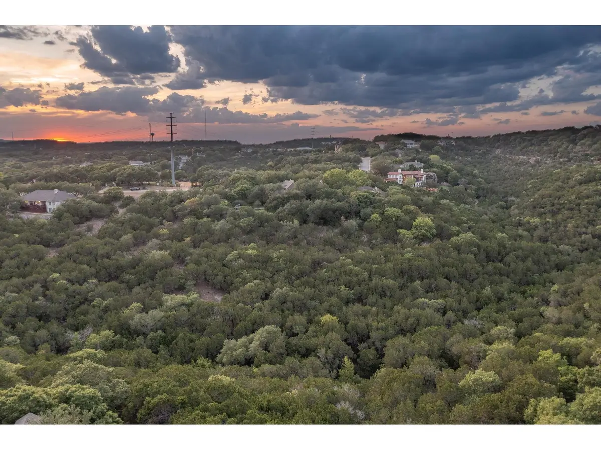 539 Beardsley Ln, Austin, TX 78746 - #1
