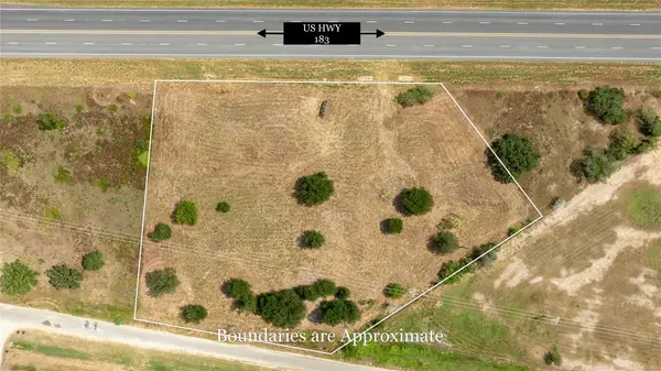 2063 N Magnolia Ave, Luling, TX 78648