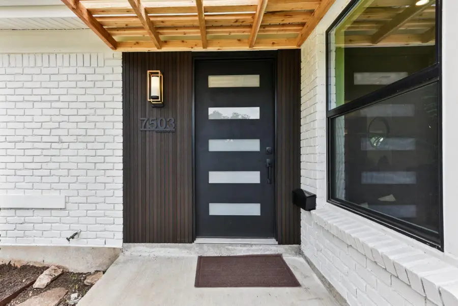 7503 Carriage Dr, Austin, TX 78752 - #2