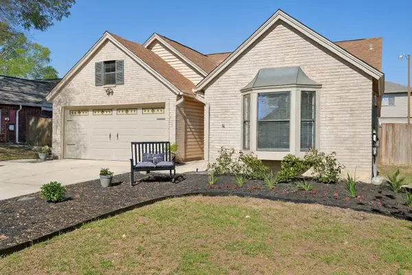 305 Hornbean Ln, Cibolo, TX 78108