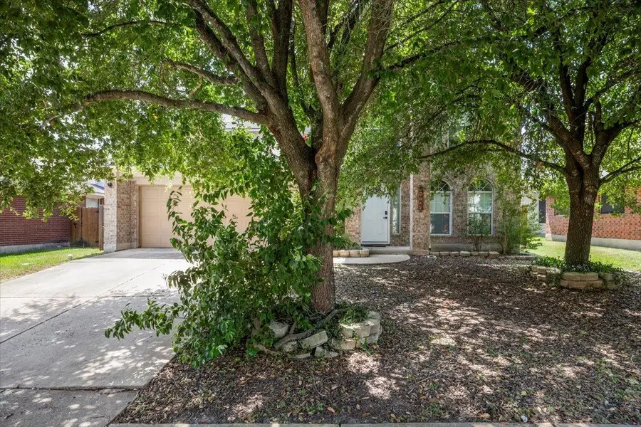 11724 Dunfries Ln, Austin, TX 78754 - Image #3