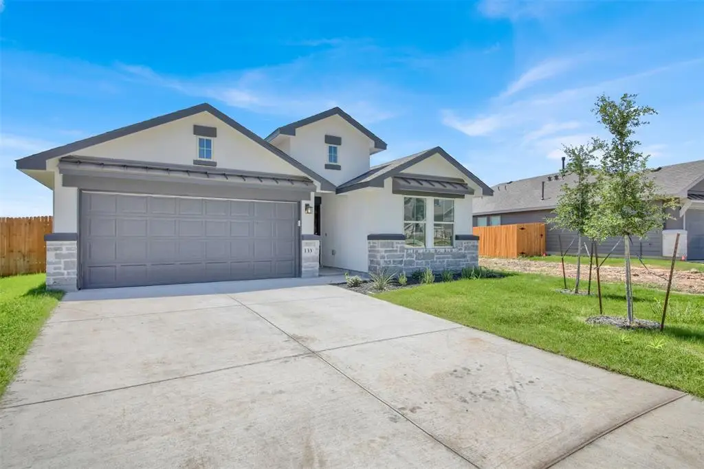 133 Woods Edge Ln, Georgetown, TX 78628 - Image #1