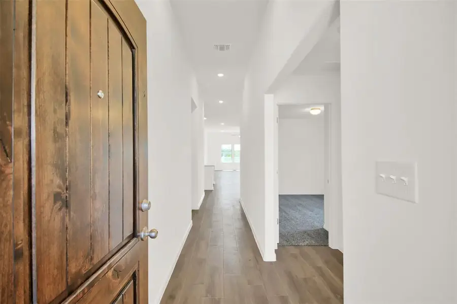 133 Woods Edge Ln, Georgetown, TX 78628 - Image #3