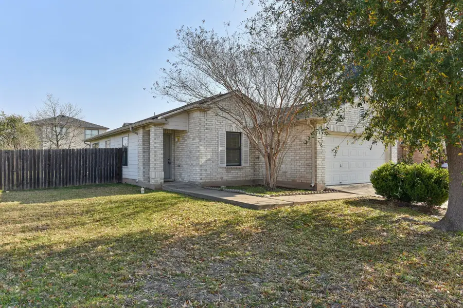101 Bandara Woods Blvd, Elgin, TX 78621 - #2