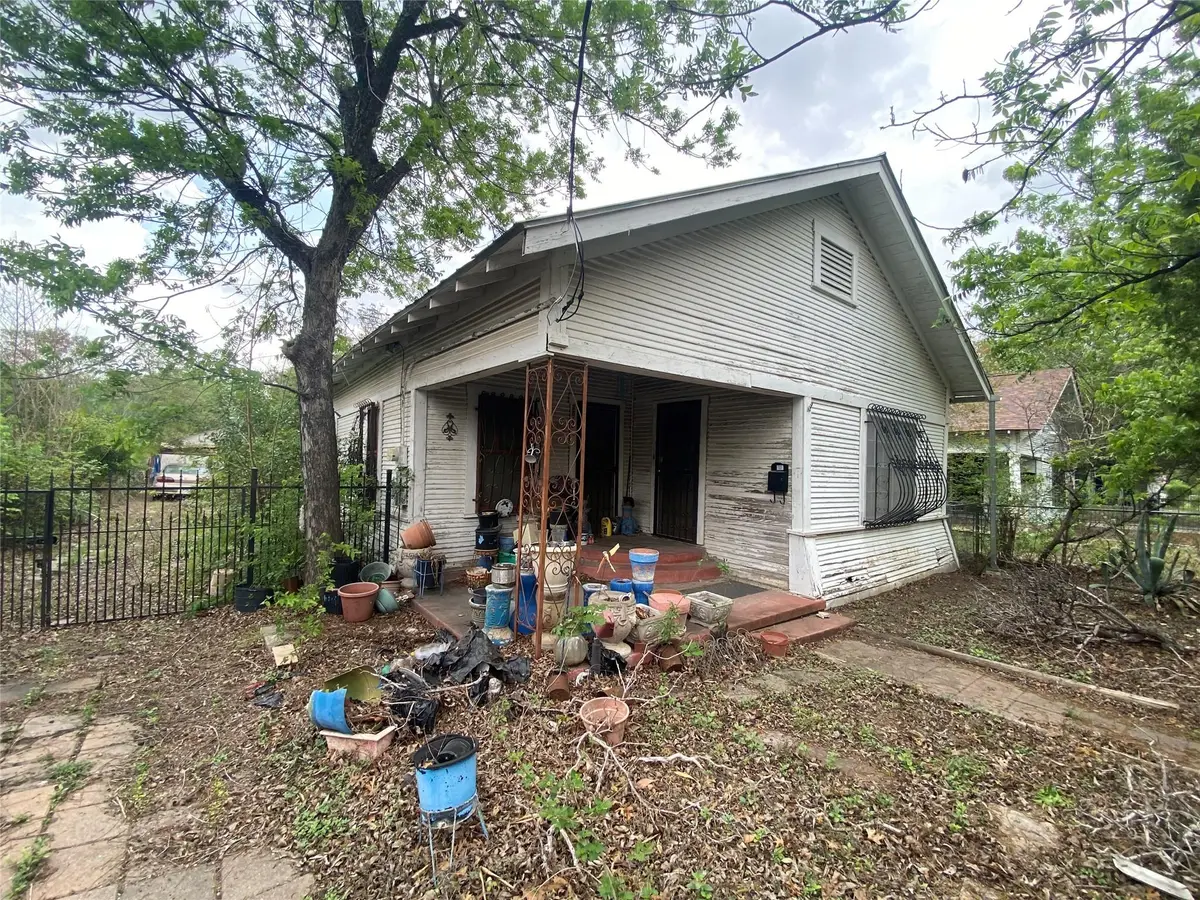 2818 Saunders Ave, San Antonio, TX 78207 - #1