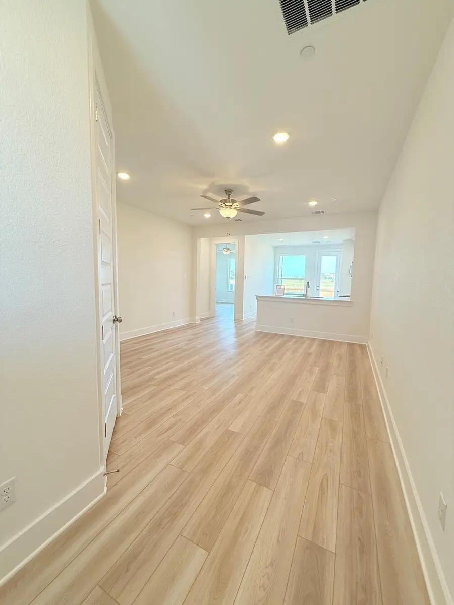 2546 Jack Nora Way, Round Rock, TX 78665 - Image #3