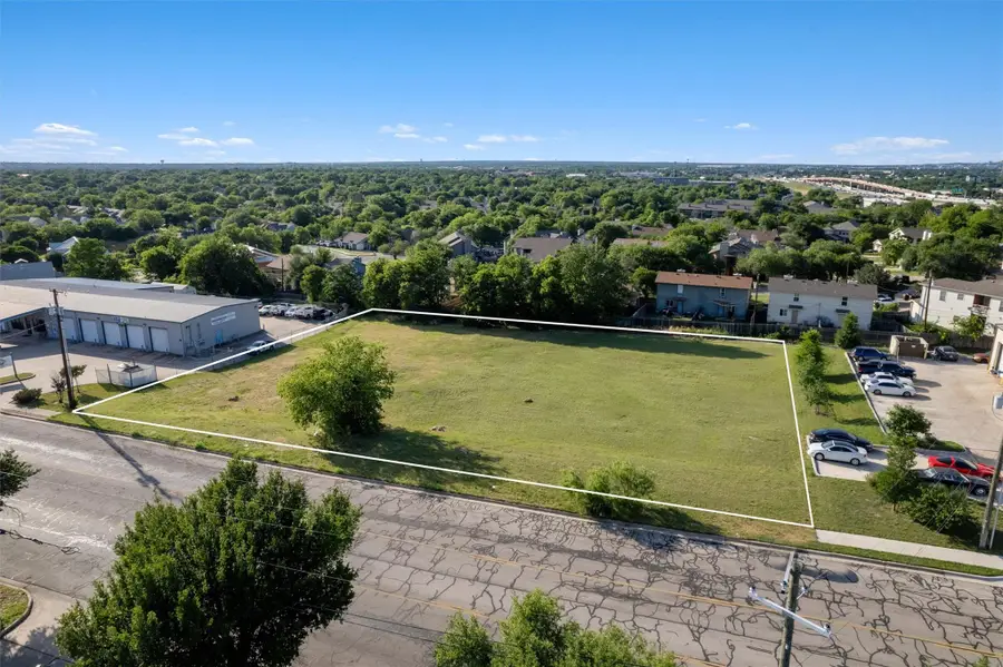 330 Old West Dr, Round Rock, TX 78681 - Image #2