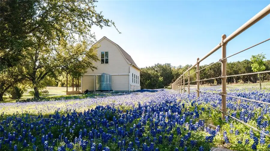 5135 Lookout Ridge Dr, Marble Falls, TX 78654 - #2