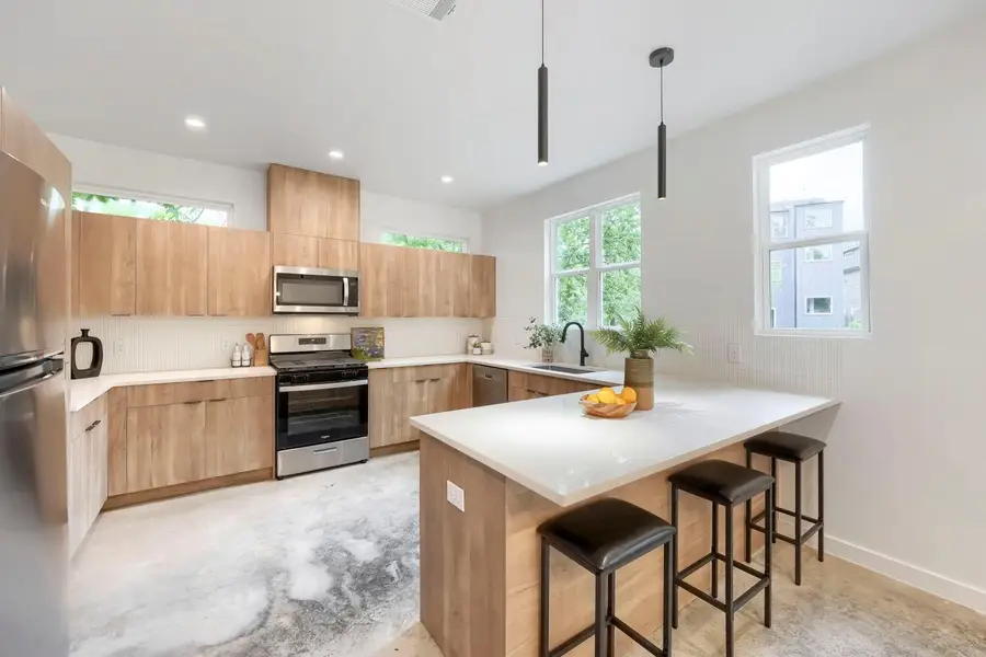 4805 Sara Dr #A, Austin, TX 78721 - #3