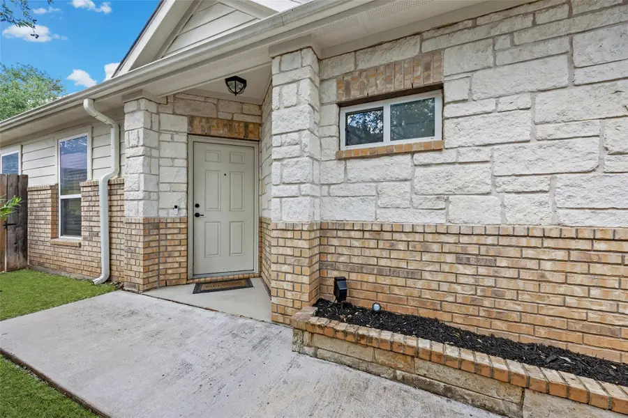 3451 Mayfield Ranch Blvd #201, Round Rock, TX 78681 - #2