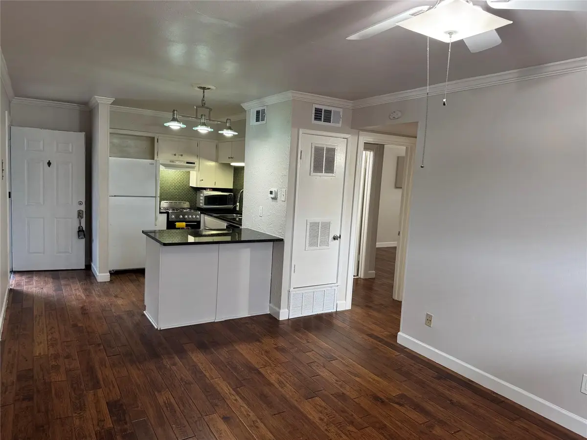 803 W 28th St #206, Austin, TX 78705 - #1