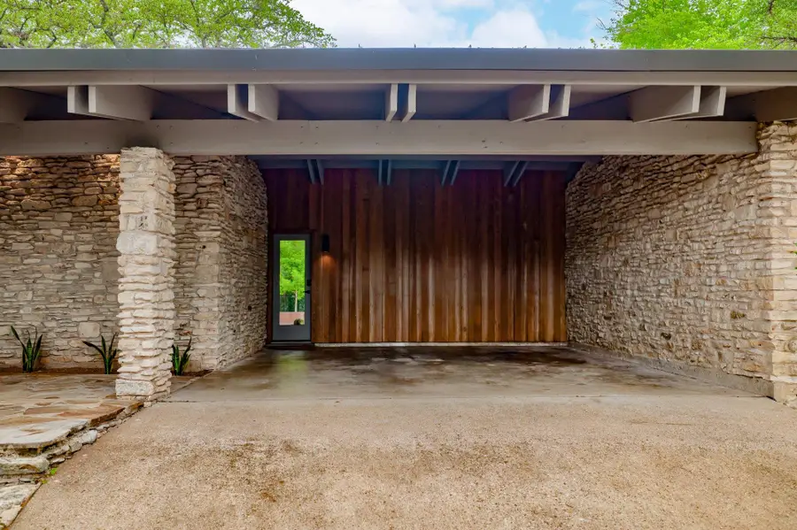 5800 Lookout Mountain Dr, Austin, TX 78731 - #3
