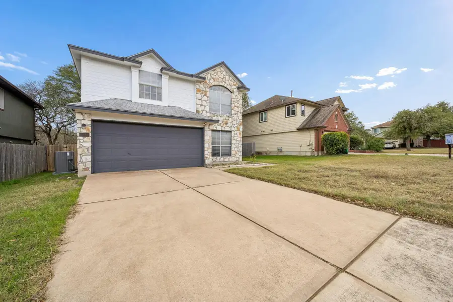 8611 Devine Ln, Austin, TX 78748 - Image #2