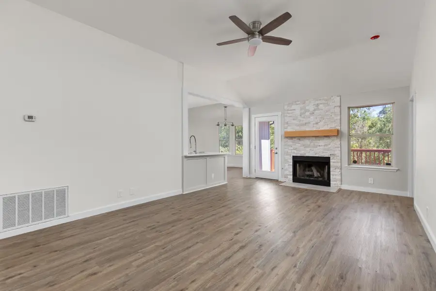 5708 Lark Creek Dr, Austin, TX 78744 - #3
