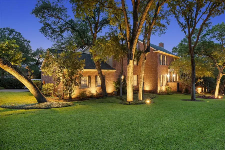 2922 Thousand Oaks Dr, Austin, TX 78746 - #2