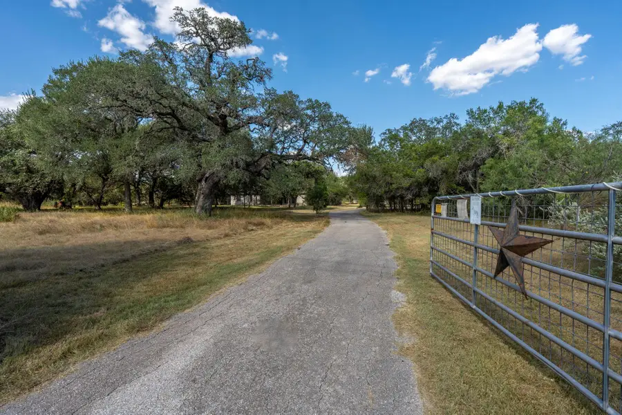 740 Coyote Run, New Braunfels, TX 78132 - #2