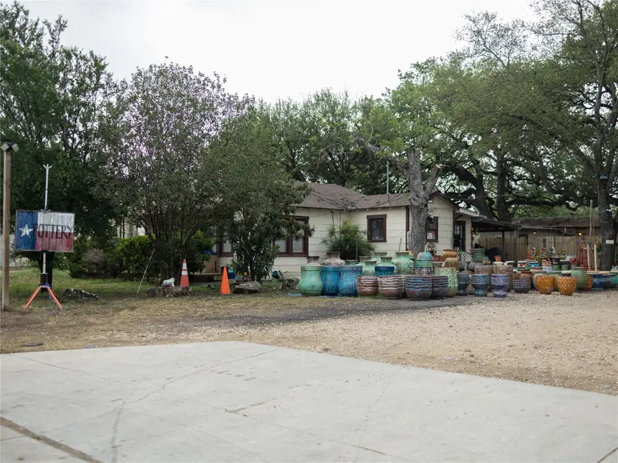 4714 E Southcross Blvd, San Antonio, TX 78222 - #3