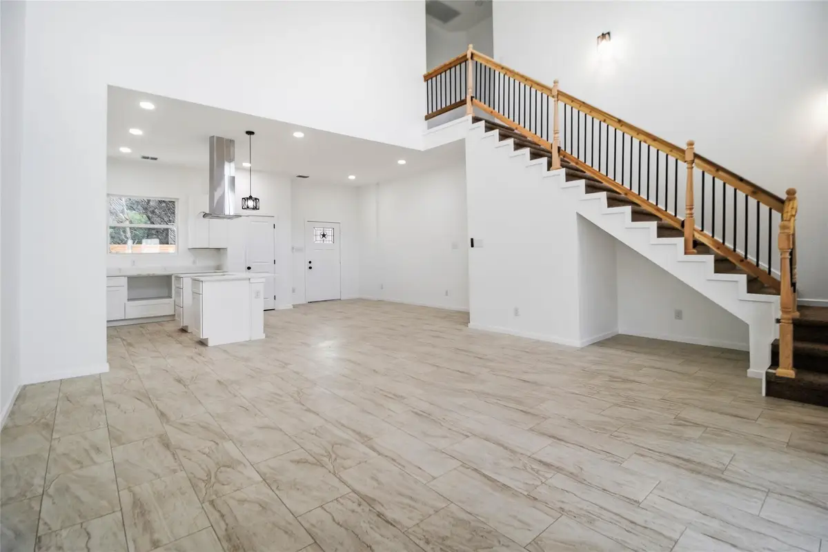 118 Crazy Cross Rd, Wimberley, TX 78676 - #1