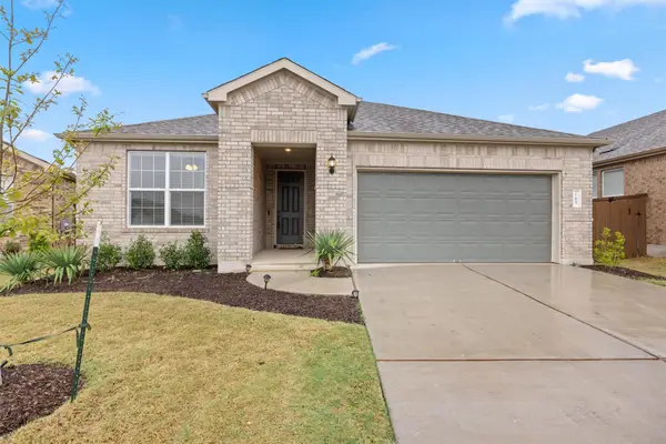 165 Slenderleaf Dr, Marble Falls, TX 78654