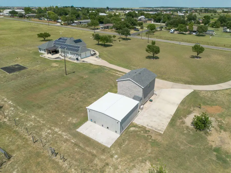 985 County Road 388, Jarrell, TX 76537 - Image #2