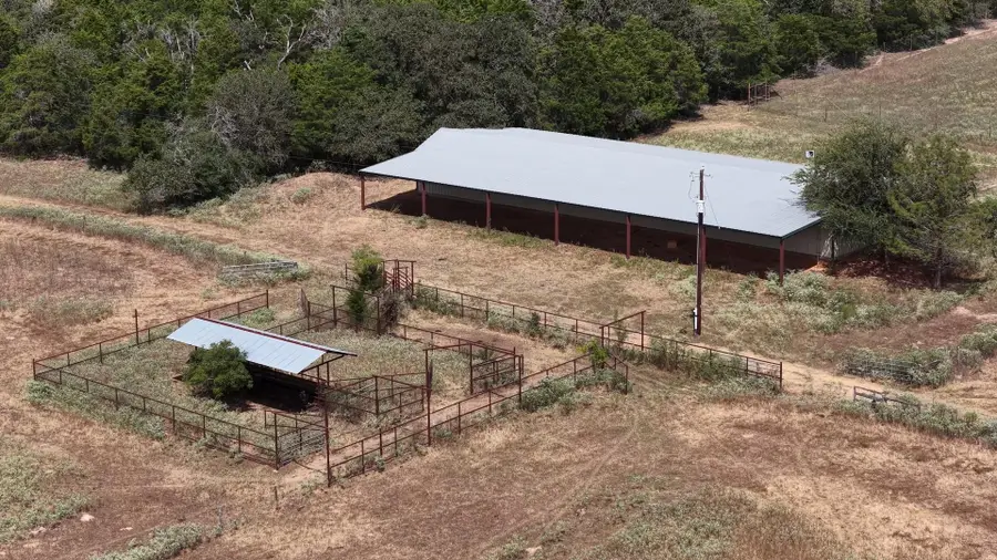 2496 Highway 304, Smithville, TX 78957 - #3