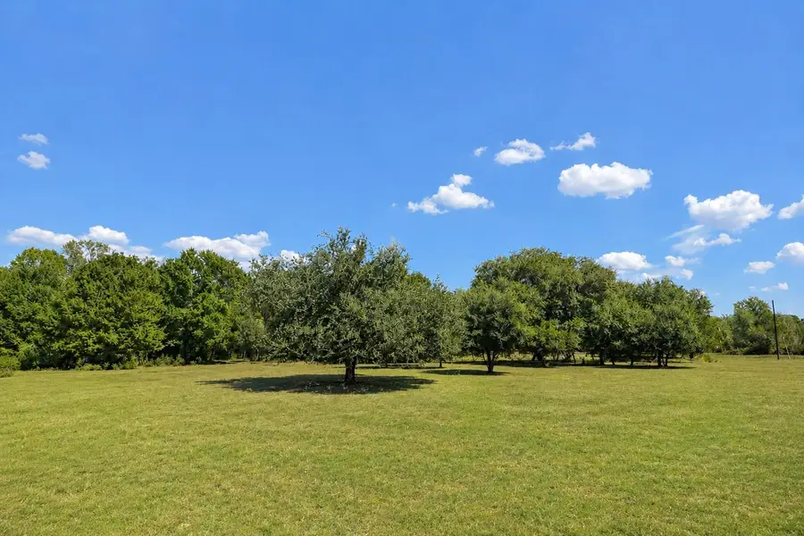 3995 County Road 405, Lexington, TX 78947 - #3