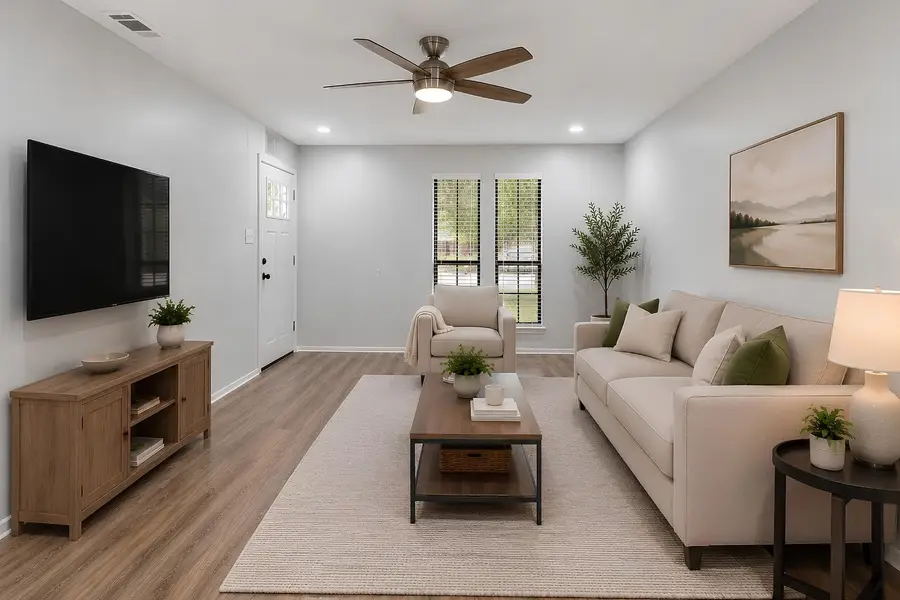 5005 Creek Bend Dr, Austin, TX 78744 - #3