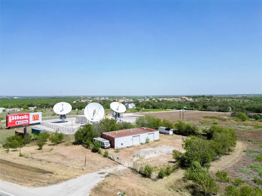 8956 N Us Highway 183 Highway, Lockhart, TX 78644 - #3