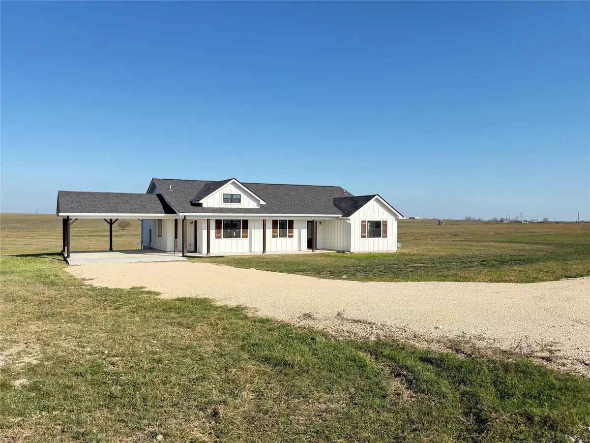 1742 Martinez Rd, Yoakum, TX 77995 - #1