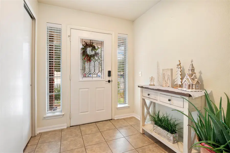 7800 Duber Ln, Austin, TX 78747 - Image #3